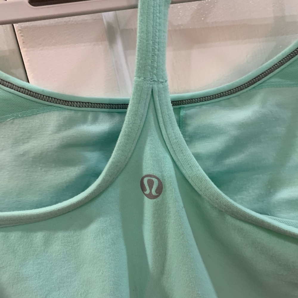 Lululemon tank - Picture 3 of 3